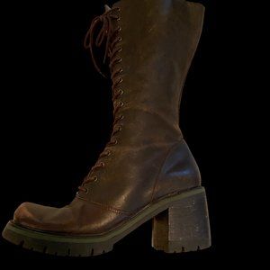 Y2K Nine West distressed army lace-up boots with side zipper - size 9